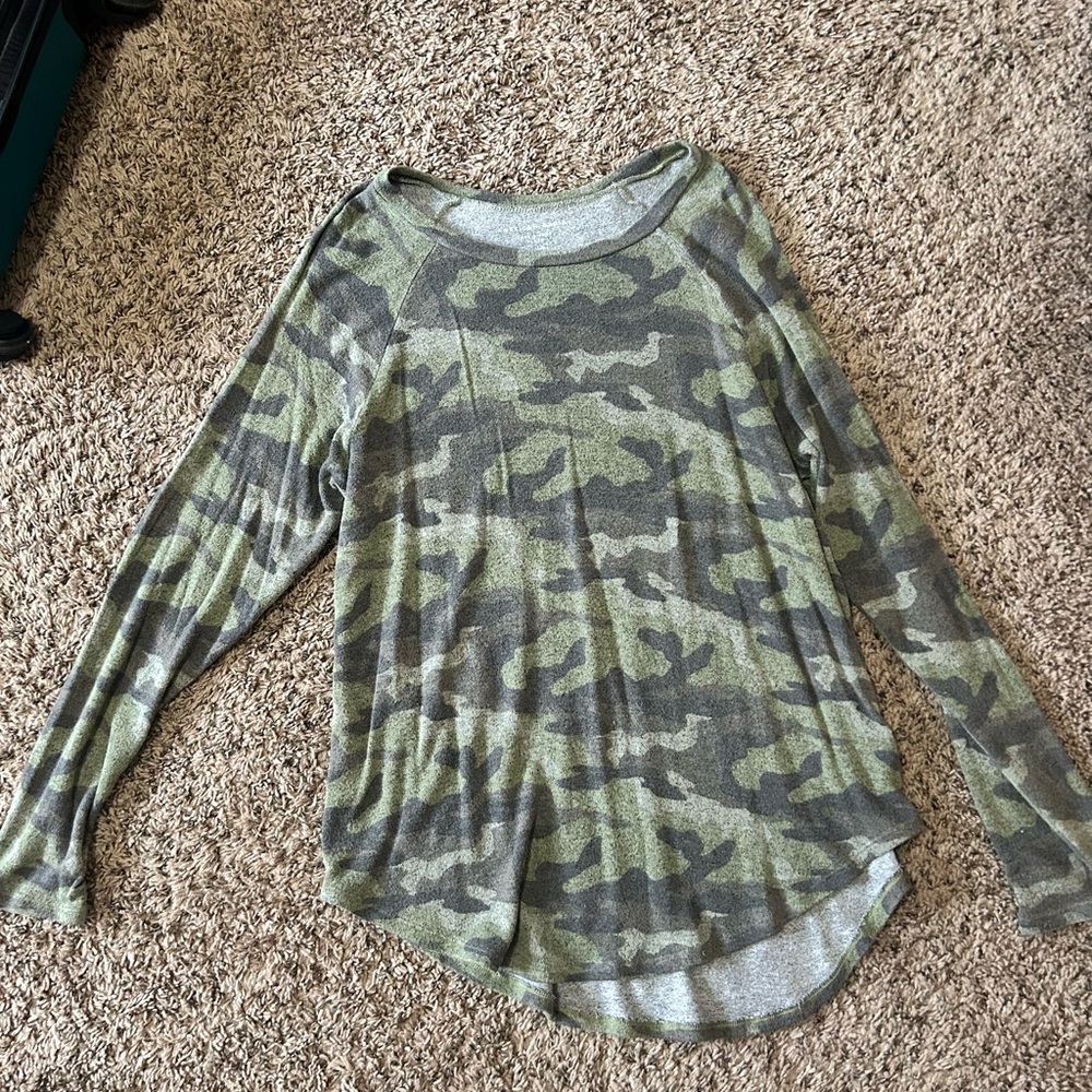 American Eagle Soft and Sexy Shirt Size Large
